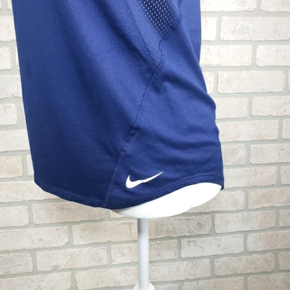 NIKE DRI-FIT Criss-cross Athletic Workout Tank Top Size S - Picture 6 of 9